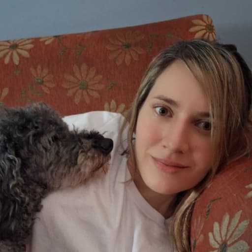 Profile image for pet sitter Lucila