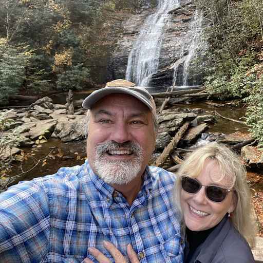 Profile image for pet sitters thomas & Betty