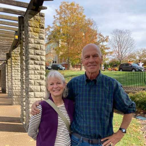 Profile image for pet sitters Leah & Dan