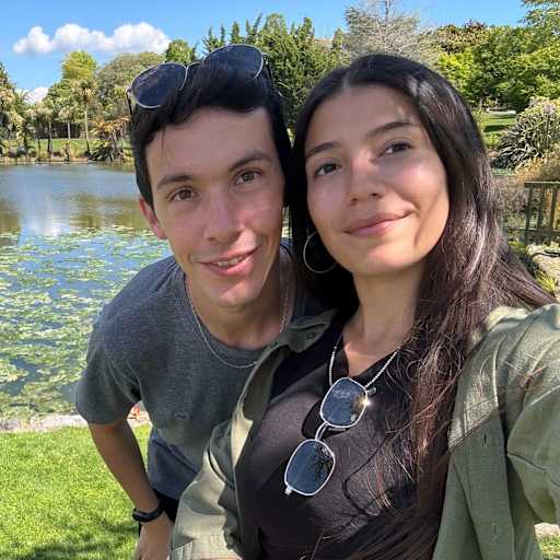Profile image for pet sitters Lucia & Nicolas