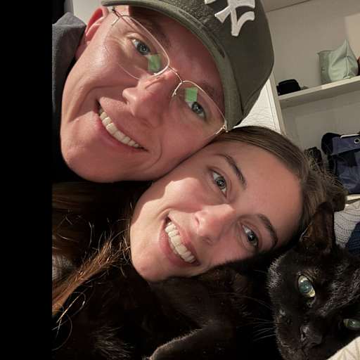 Profile image for pet sitters Eileen & Lias