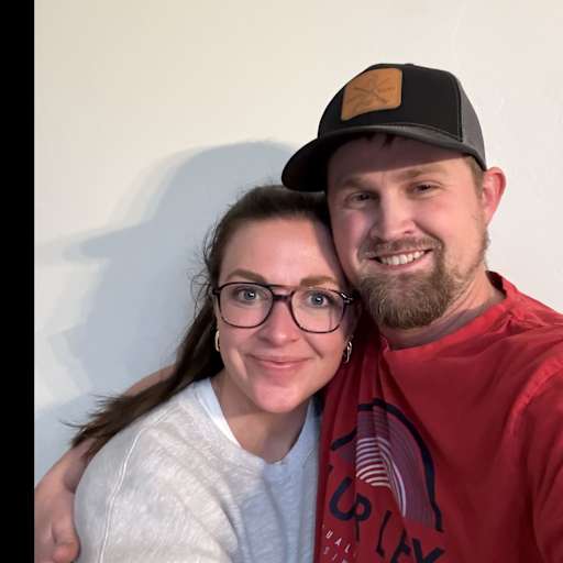 Profile image for pet sitters Keri & Jacob