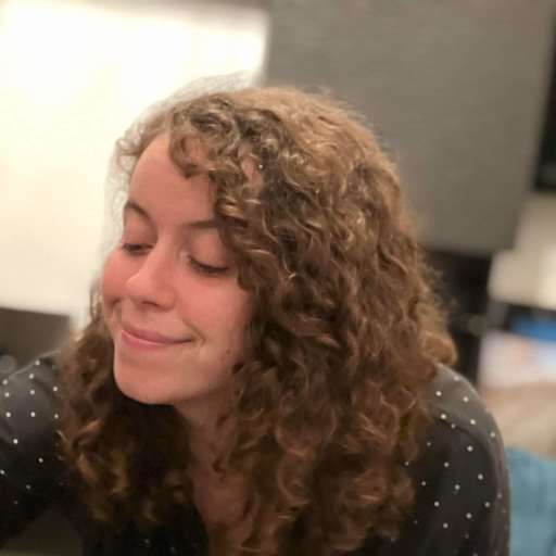 Profile image for pet sitter Elise