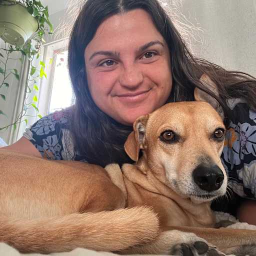 Profile image for pet sitter Kandi