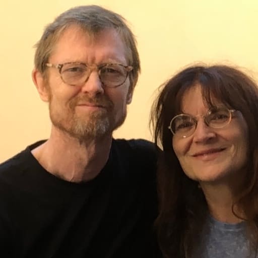 Profile image for pet sitters Rosi & Liam
