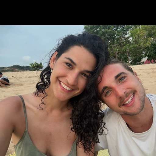 Profile image for pet sitters Elena & Jeronimo