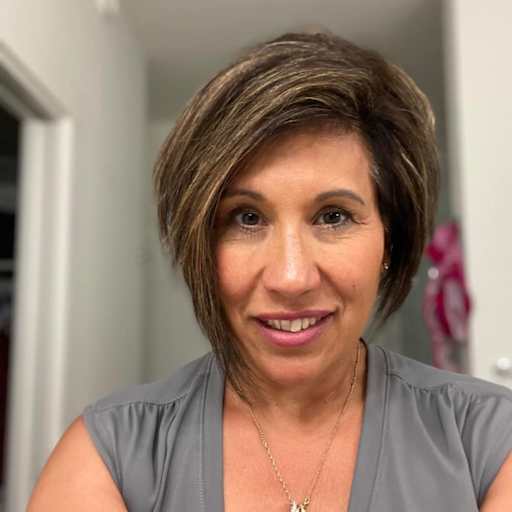 Profile image for pet sitter Grace Pontes
