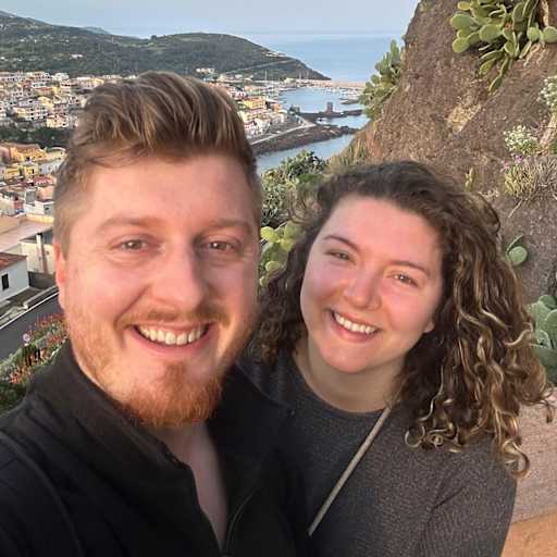 Profile image for pet sitters Kristina & Daniel