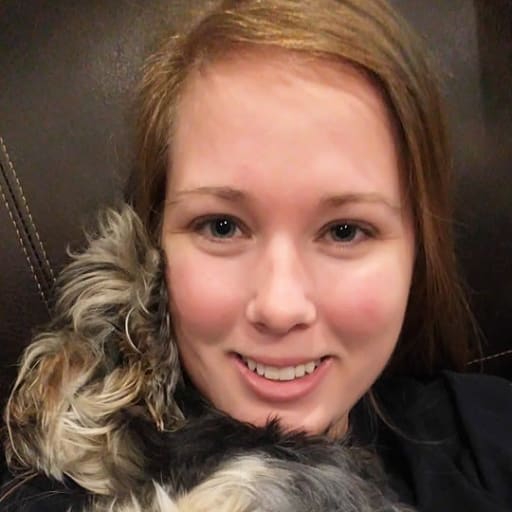 Profile image for pet sitter Carissa