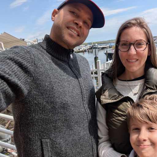 Profile image for pet sitters Emily & Patrick