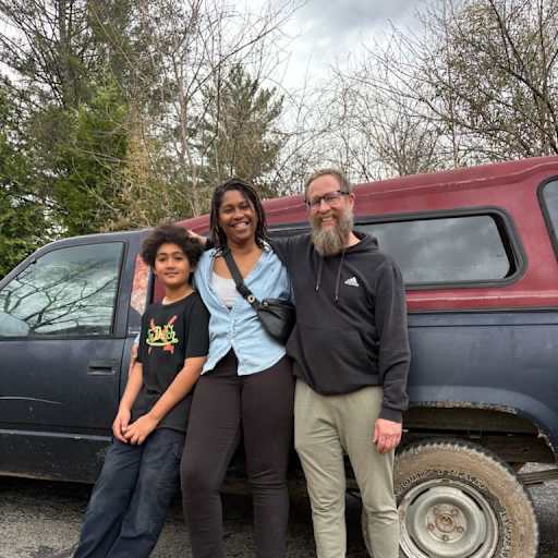 Profile image for pet sitters Lauren & Brett