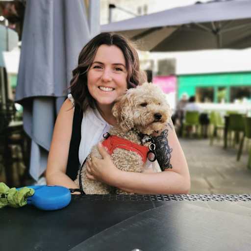 Profile image for pet sitter Lauren