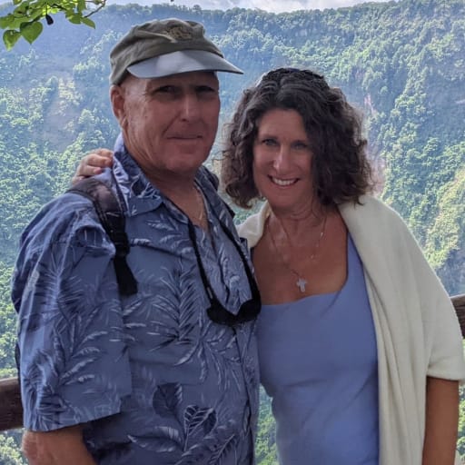 Profile image for pet sitters Yvonne & Gary