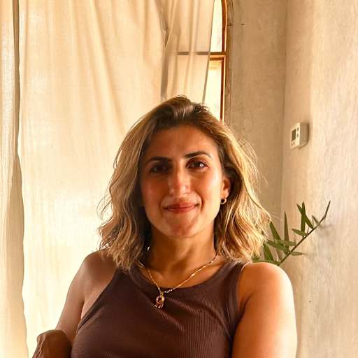 Profile image for pet sitter hacire