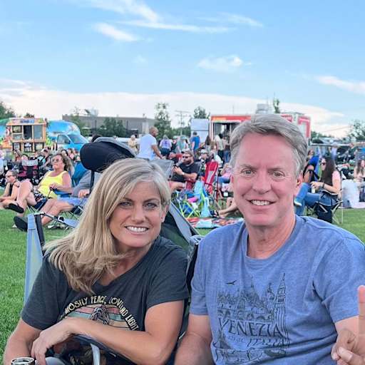 Profile image for pet sitters Camille & Tom