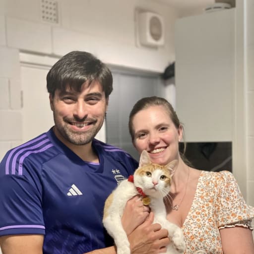 Profile image for pet sitters Nathalia & Victor 