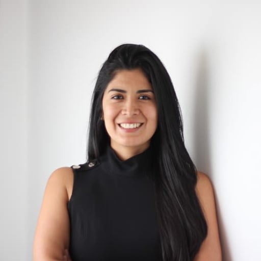 Profile image for pet sitter Yaira