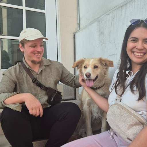 Profile image for pet sitters Montserrat & Robin