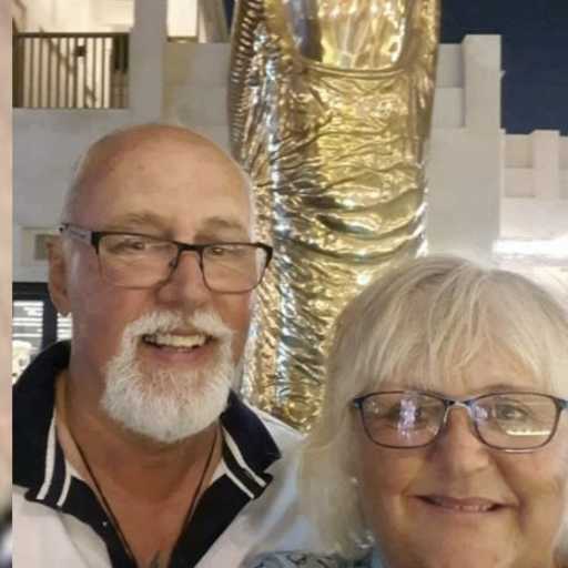 Profile image for pet sitters Phillippa & Tony