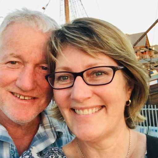 Profile image for pet sitters Dennis & Gini