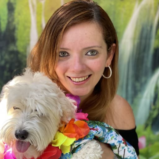 Profile image for pet sitter Caroline