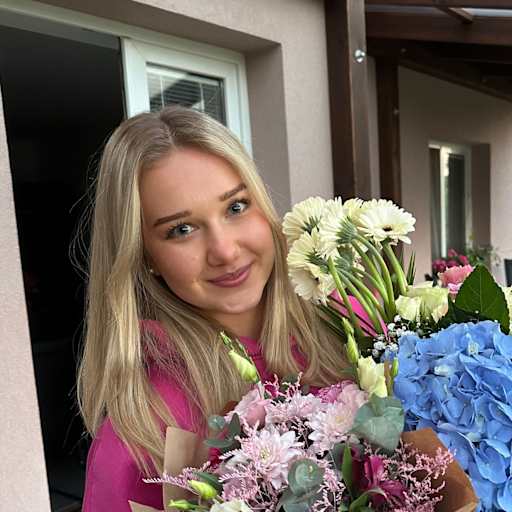 Profile image for pet sitter Iva