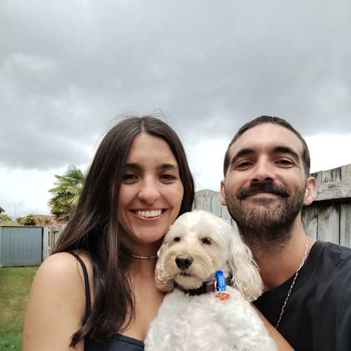 Profile image for pet sitters Macarena & Gonzalo