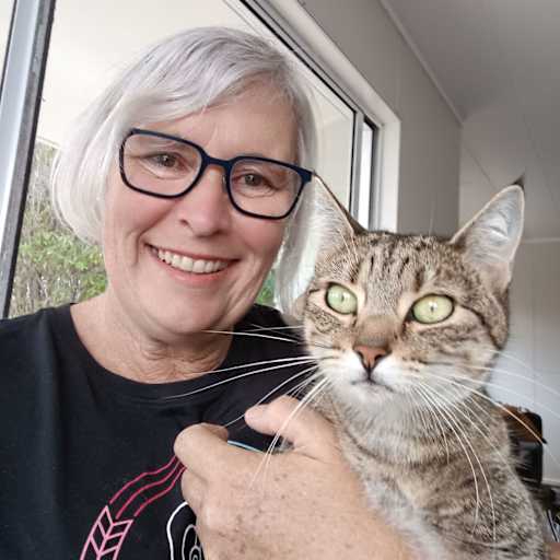 Profile image for pet sitters Kaira & Kian