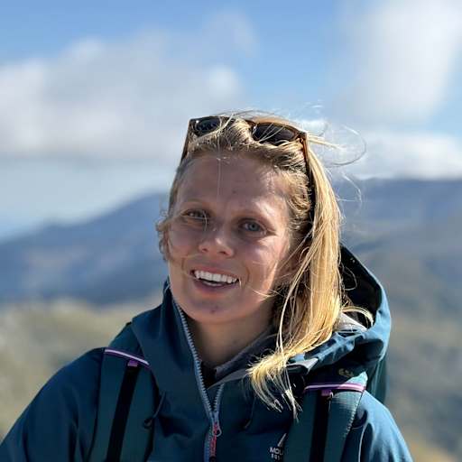 Profile image for pet sitter Anais