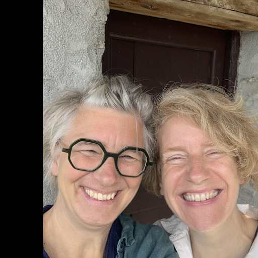 Profile image for pet sitters Amrei & Tina