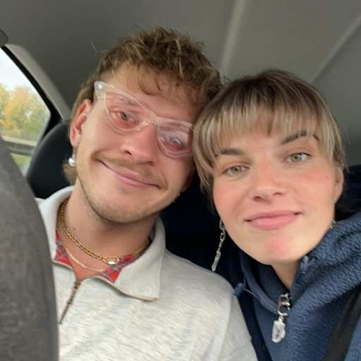 Profile image for pet sitters Laura & Bobby
