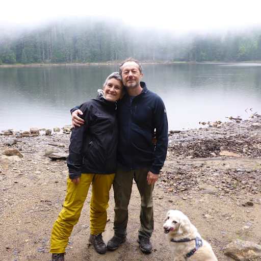 Profile image for pet sitters Manfred & Nieves