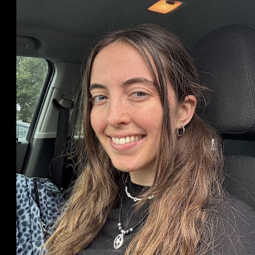 Profile image for pet sitter Paige