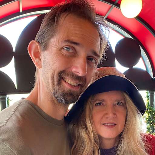 Profile image for pet sitters Nathan & Melissa