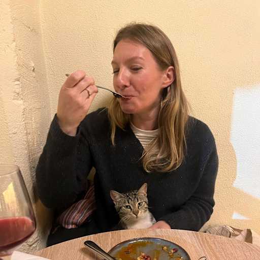 Profile image for pet sitter Amy