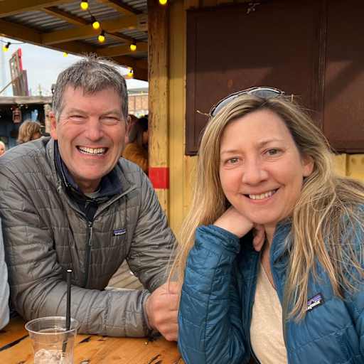 Profile image for pet sitters Lisa & Charles