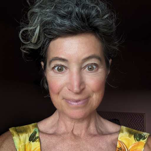 Profile image for pet sitter Julie