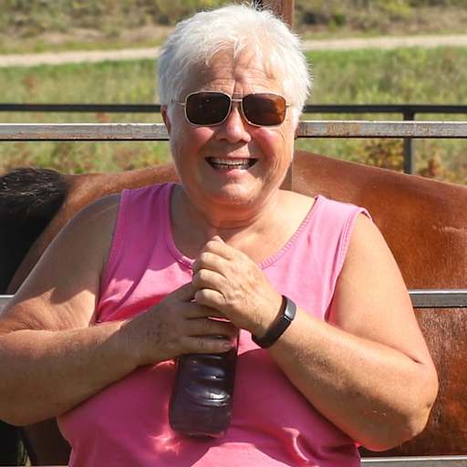 Profile image for pet sitter SUSAN
