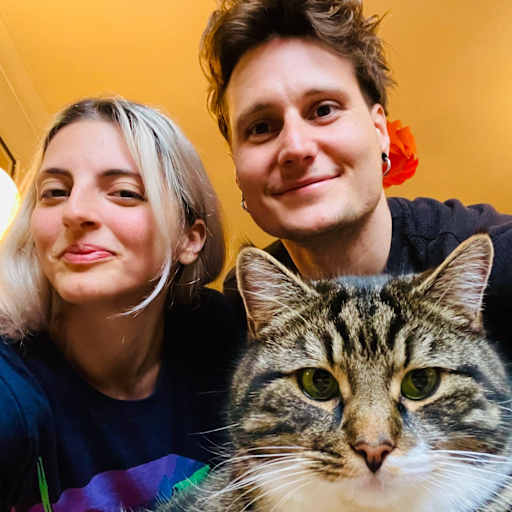 Profile image for pet sitters Maria & Gabriel