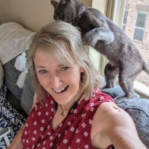 Profile image for pet sitter Elaine