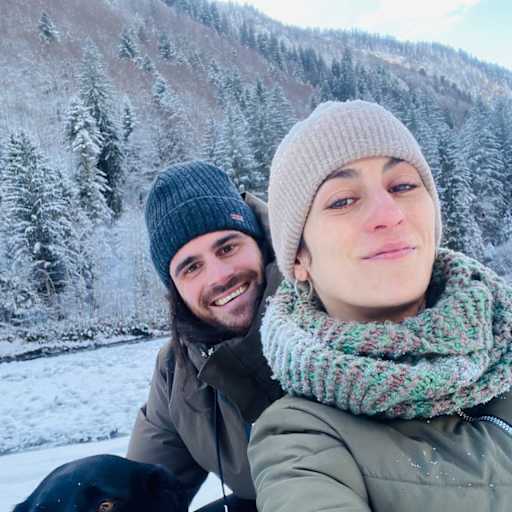 Profile image for pet sitters Sascha & Carmen 