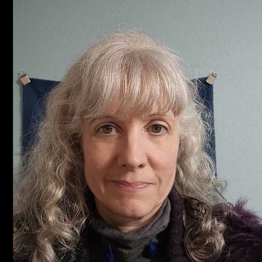Profile image for pet sitter Ginnie