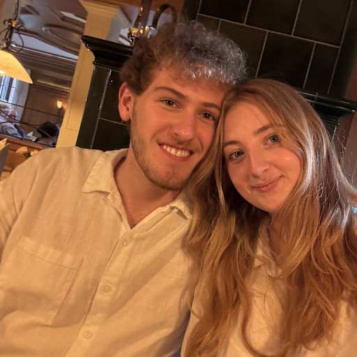 Profile image for pet sitters Ellen & Marc