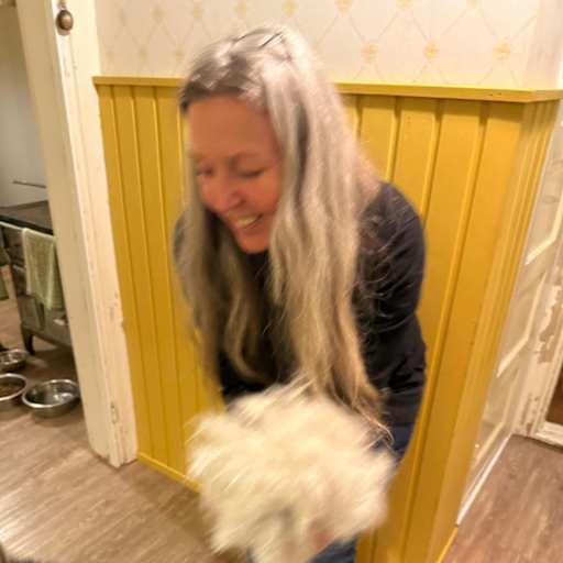 Profile image for pet sitter Veera