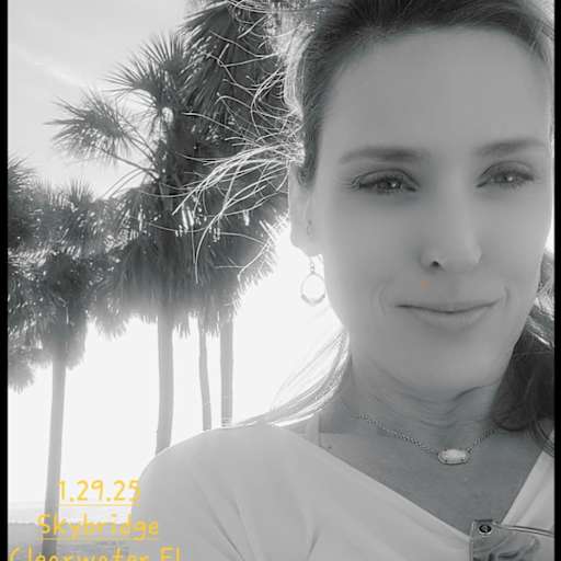 Profile image for pet sitter Elisha