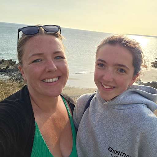 Profile image for pet sitter Lou