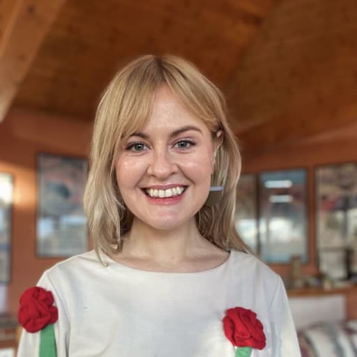 Profile image for pet sitter Jocelyn