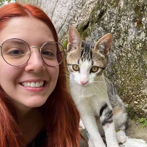 Profile image for pet sitter Ana Júlia