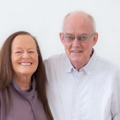 Profile image for pet sitters Liz & Greg