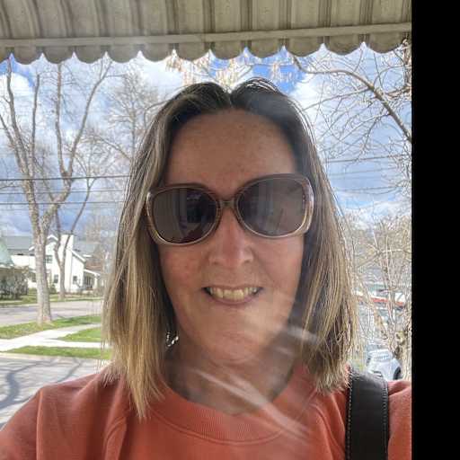 Profile image for pet sitter Cyndy